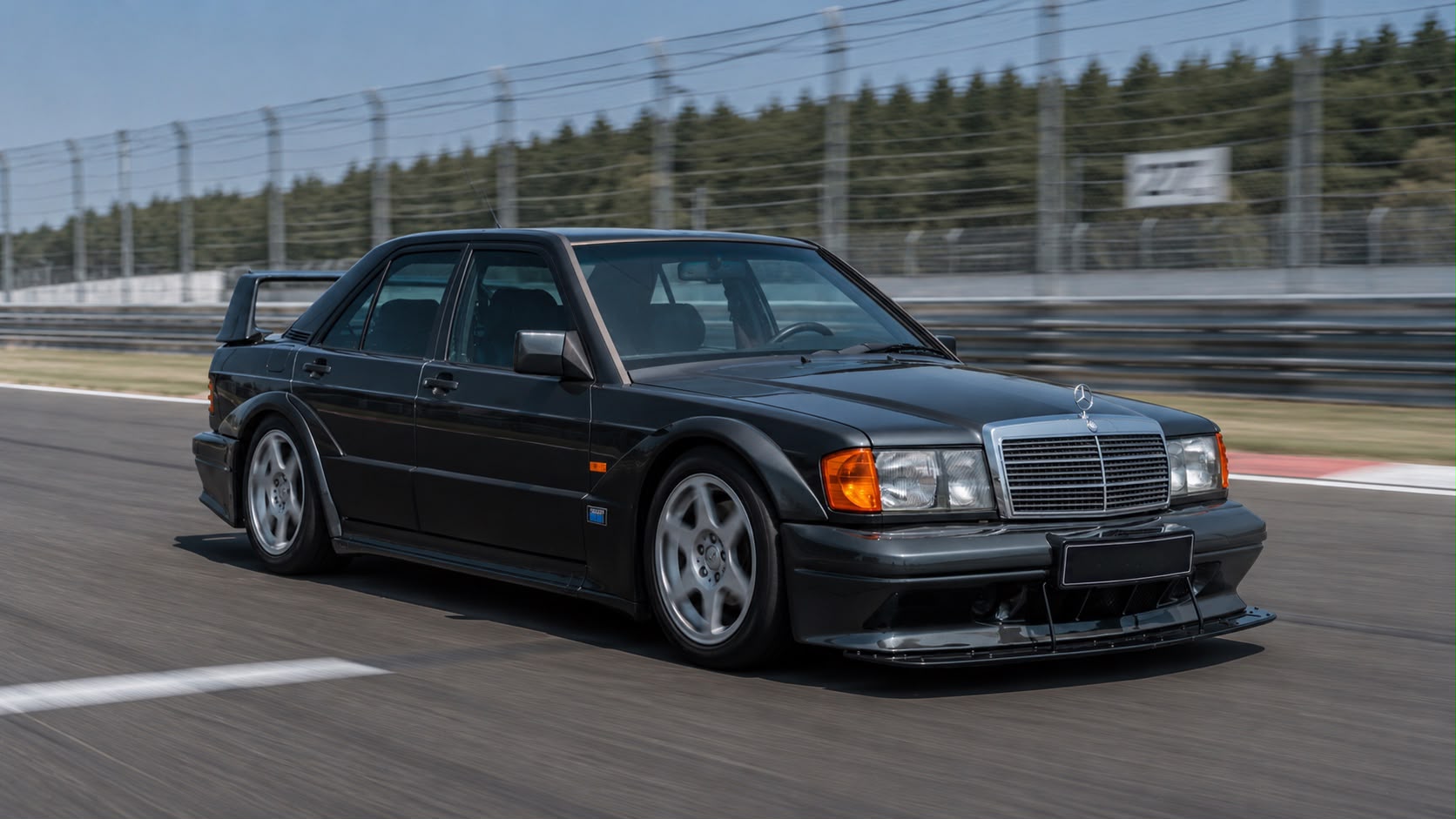 Mercedes_W201_190E_Evolution_2_Bodykit_Evo_Kit_FB_Performance